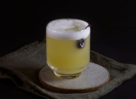 Whiskey Sour cocktail photo