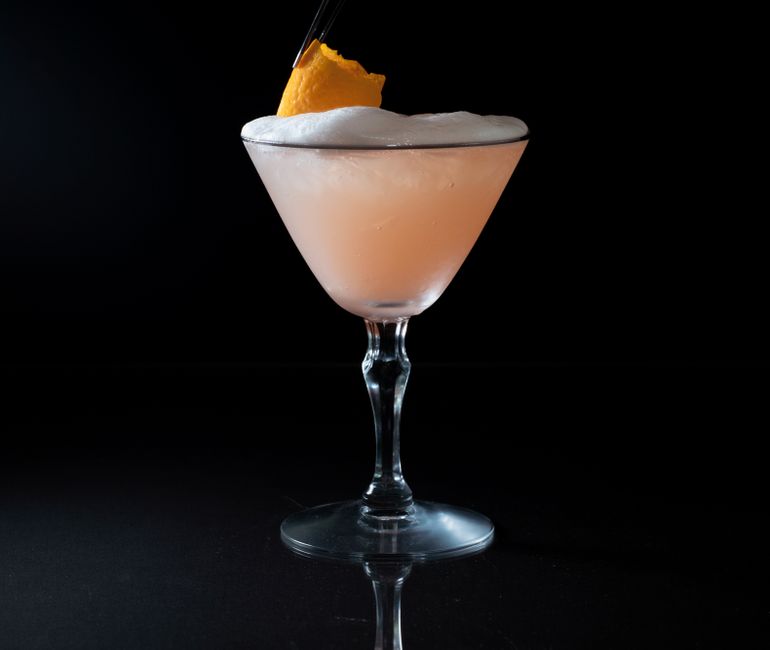 Punch a la Romaine cocktail photo