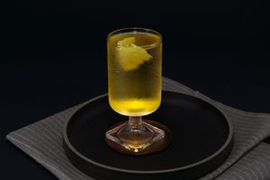 apple cider cocktail photo