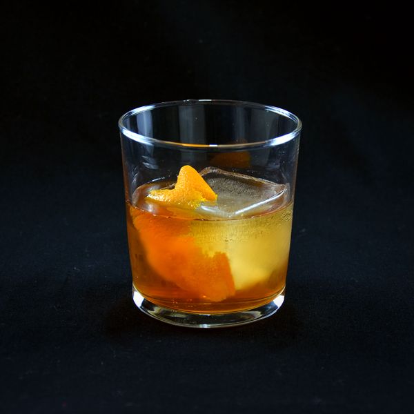 Old Fashioned cocktail photo