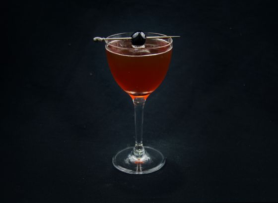 Manhattan cocktail photo