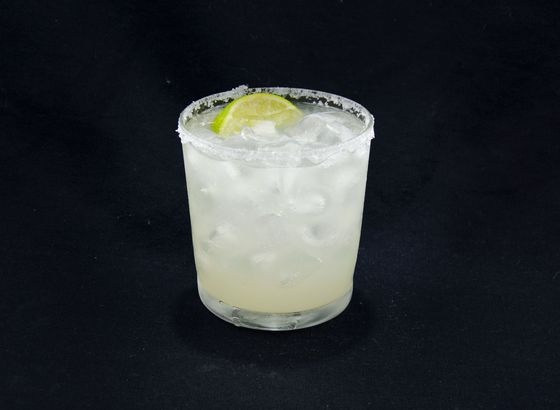 Margarita cocktail photo