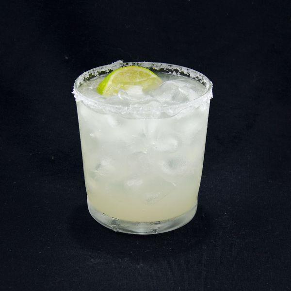 Margarita cocktail photo