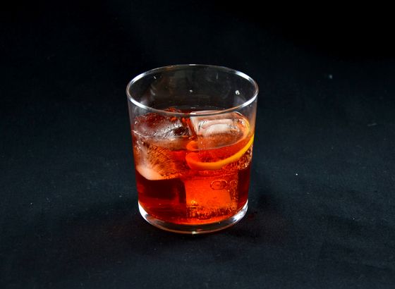 Negroni cocktail photo