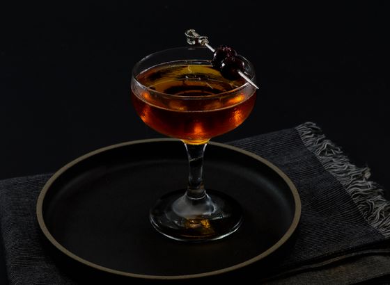 Rob Roy cocktail photo